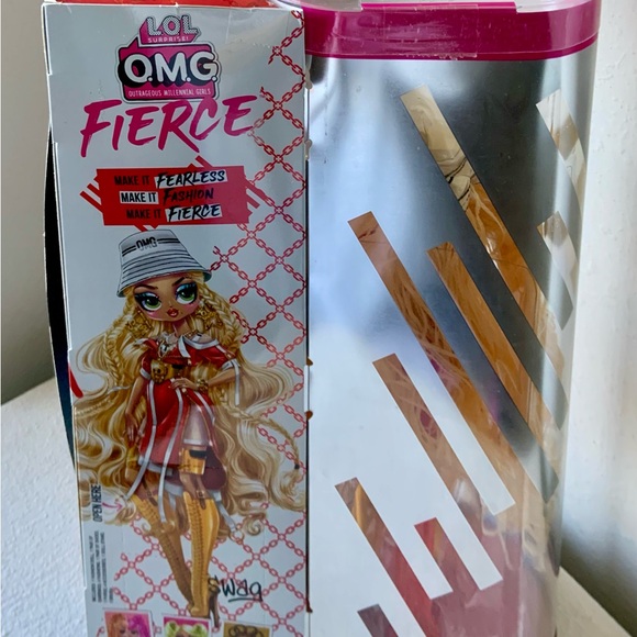 LOL Surprise! OMG Fierce Swag 11.5" Fashion Doll Accessories & Surprises * NIB * - Picture 5 of 15